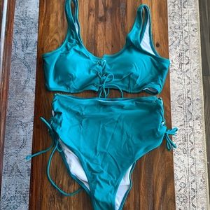 New never worn high waisted suit